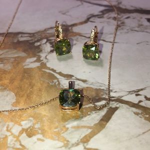 Peridot necklace and earring